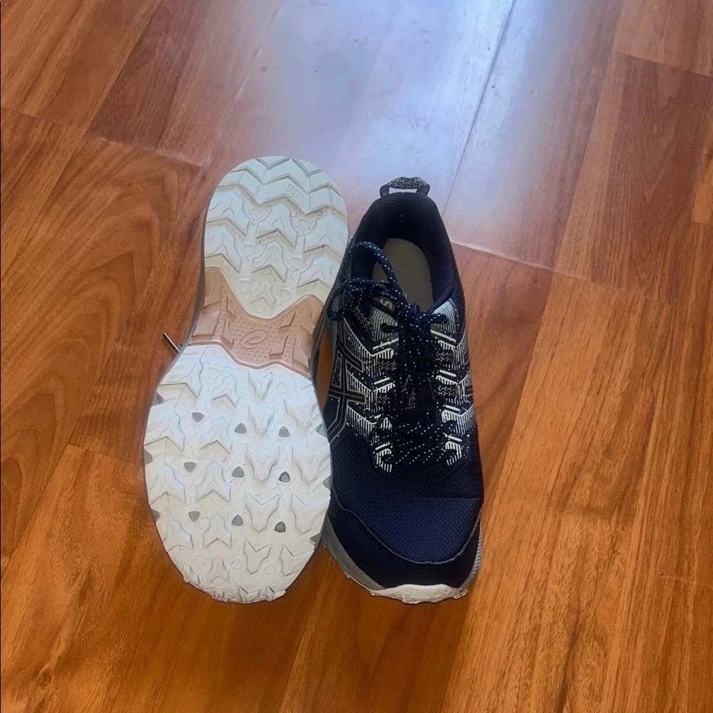 Asics Women's Navy Blue and White Sneakers - Picture 9 of 14